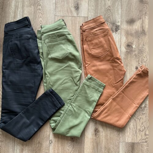 PANTALON SKINNY CUERO